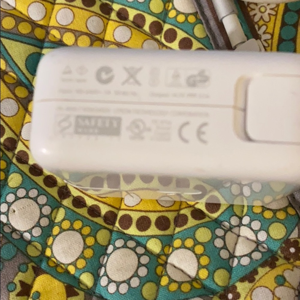 Apple lightning cable for mac - Picture 3 of 4